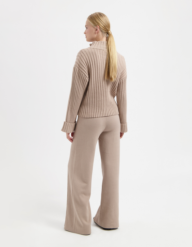 20001 TAUPE