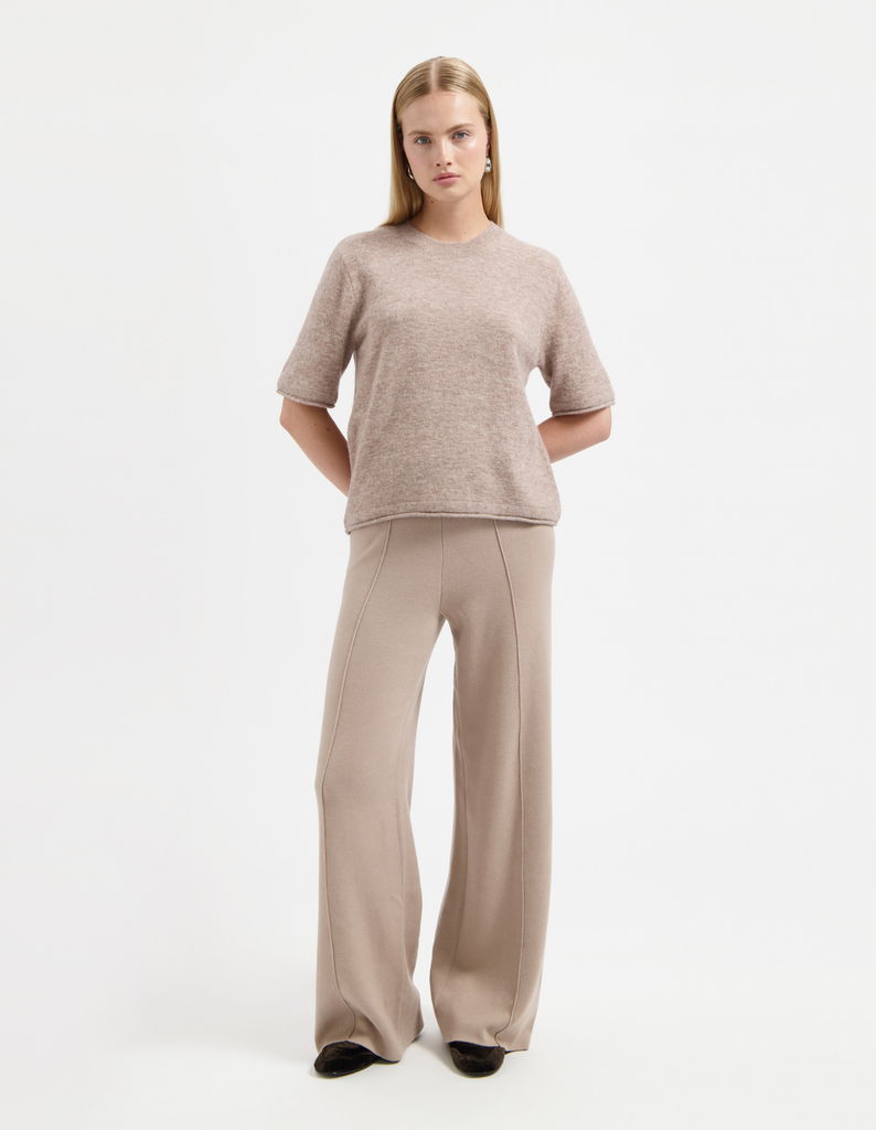 20001 TAUPE
